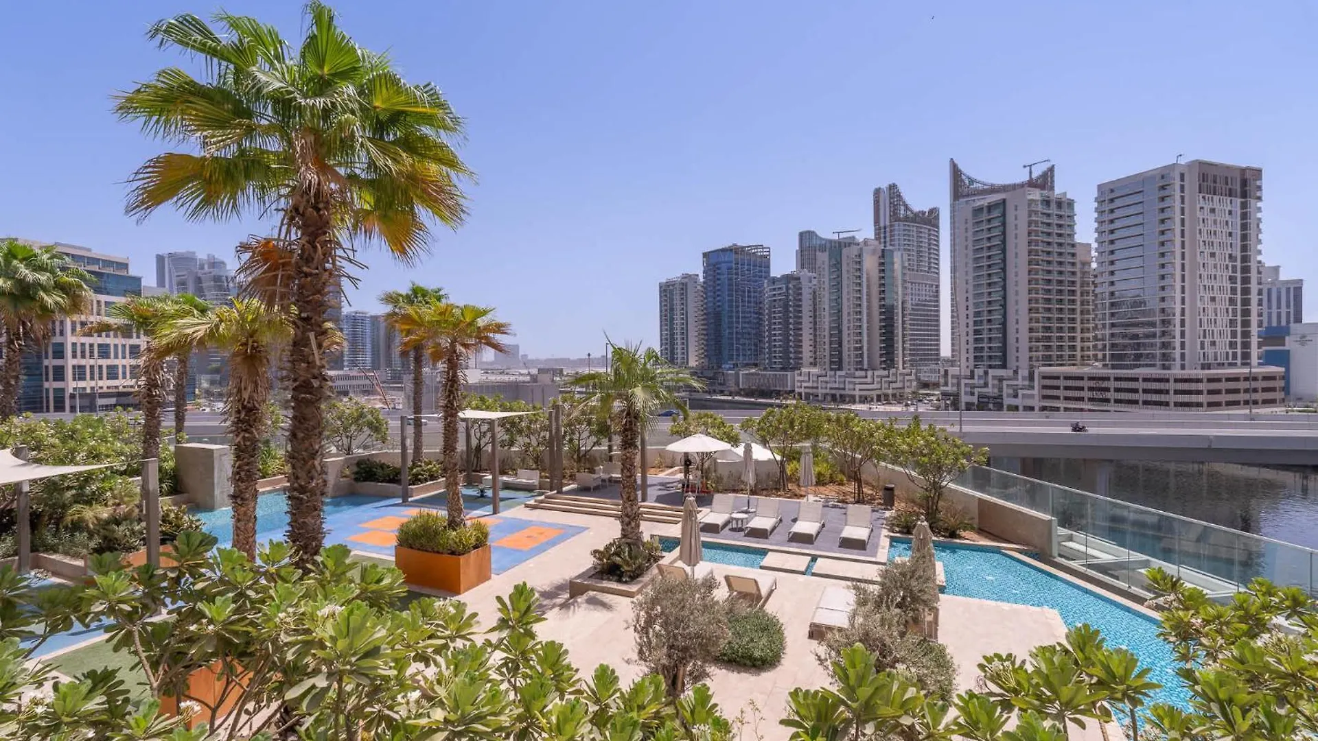 Apartment Cozy Studio Perfect For 4 At Damac Maison Prive Dubai United Arab Emirates