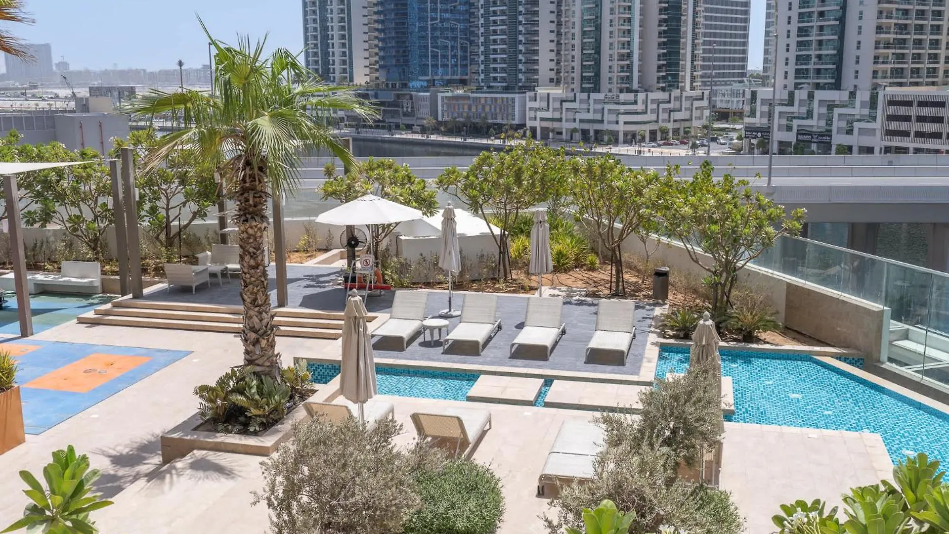 Cozy Studio Perfect For 4 At Damac Maison Prive Dubai