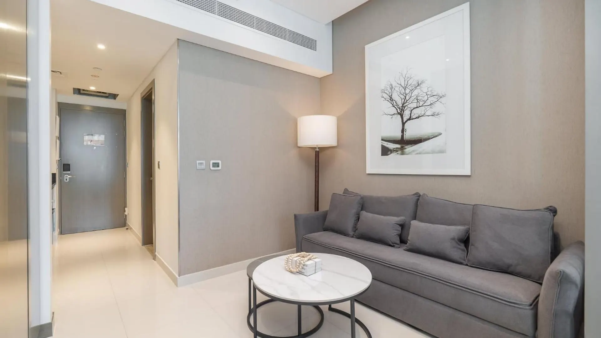 Cozy Studio Perfect For 4 At Damac Maison Prive Dubai Apartment