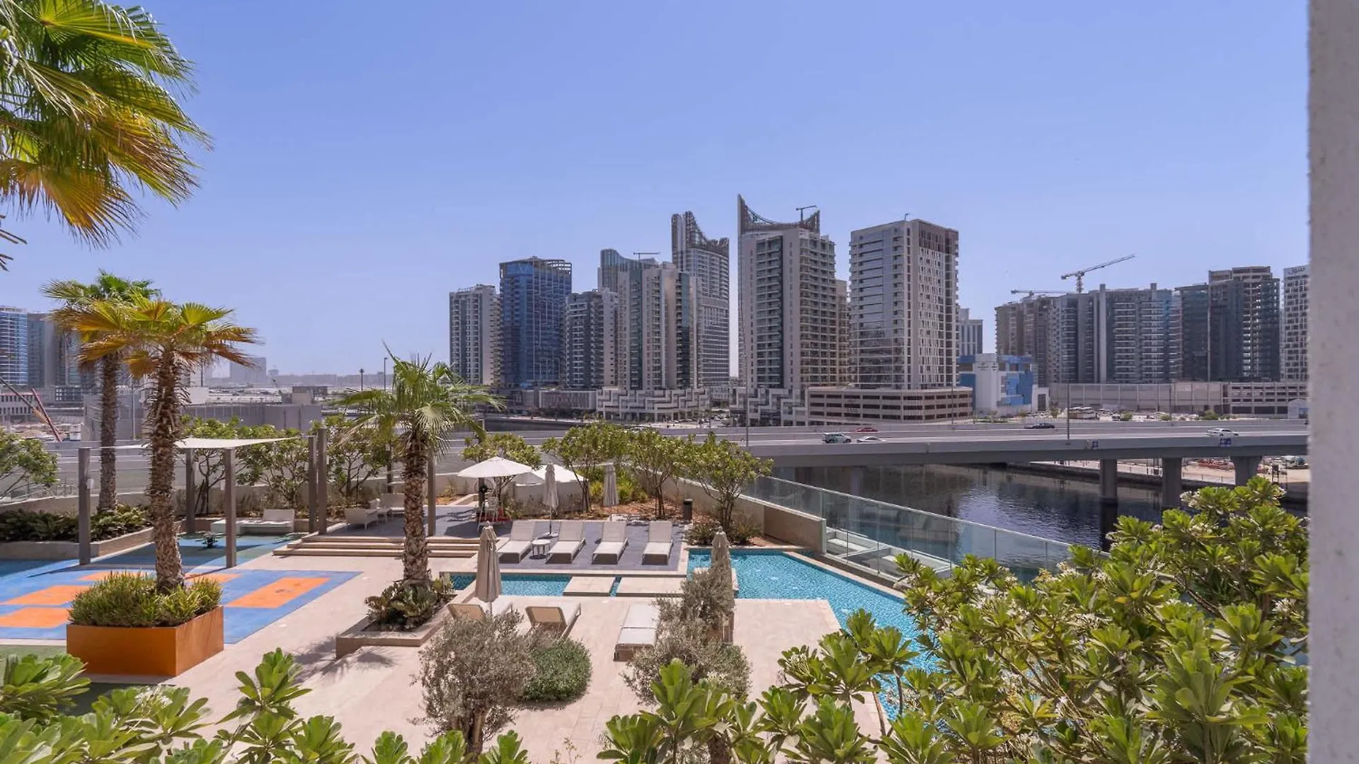 Lägenhet Cozy Studio Perfect For 4 At Damac Maison Prive Dubai